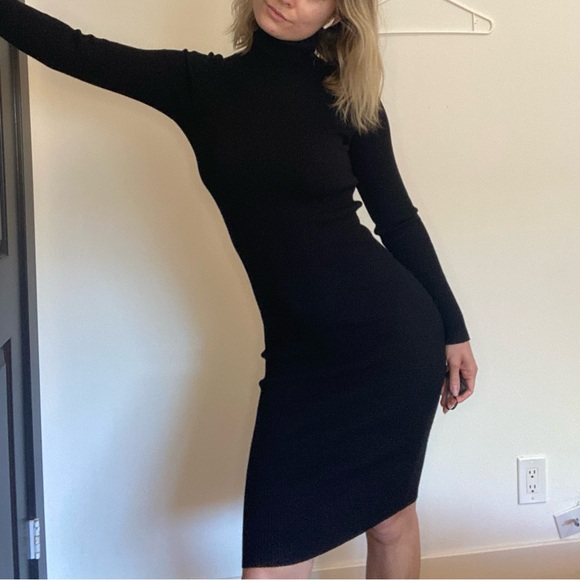 Bodycon black turtleneck dress - Picture 2 of 4